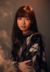 《荷里活有單大生意》嚴頴欣